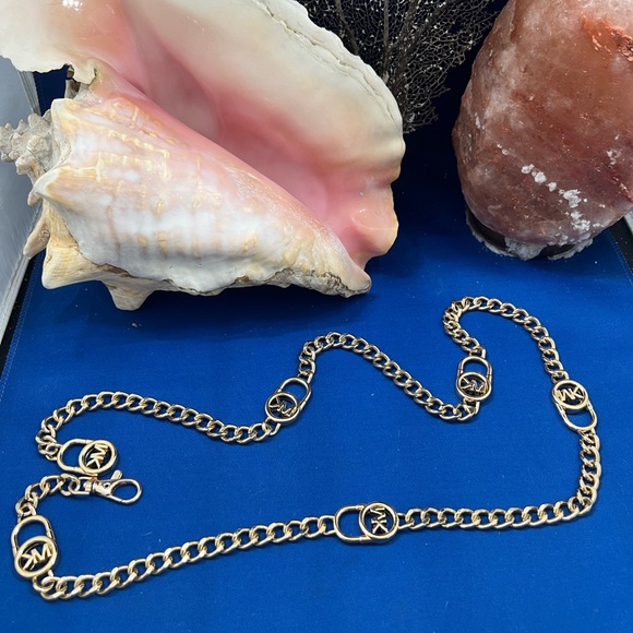 $60 NWOT Michael Kors Gold Logo Chain 37” Lobster Clasp Adjustable Belt main image 2
